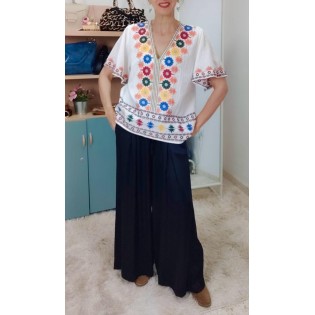 Blusa bordados manga corta